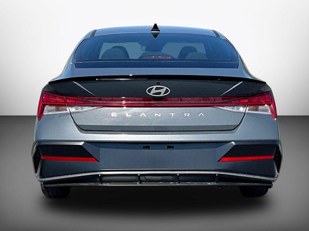 New 2026 Gray Hyundai SEL Sport image 4
