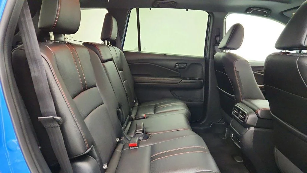 Used 2025 Diffused Sky Pearl Honda TrailSport AWD image 24