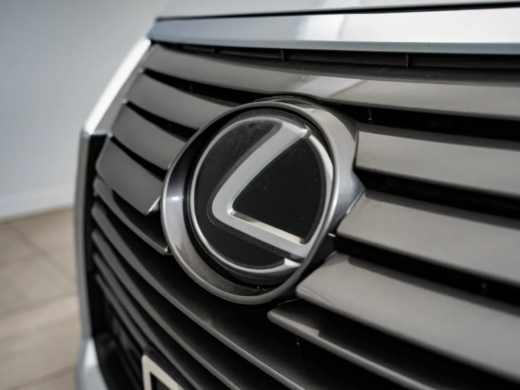Used 2017 Silver Lining Metallic Lexus 350 Premium image 3