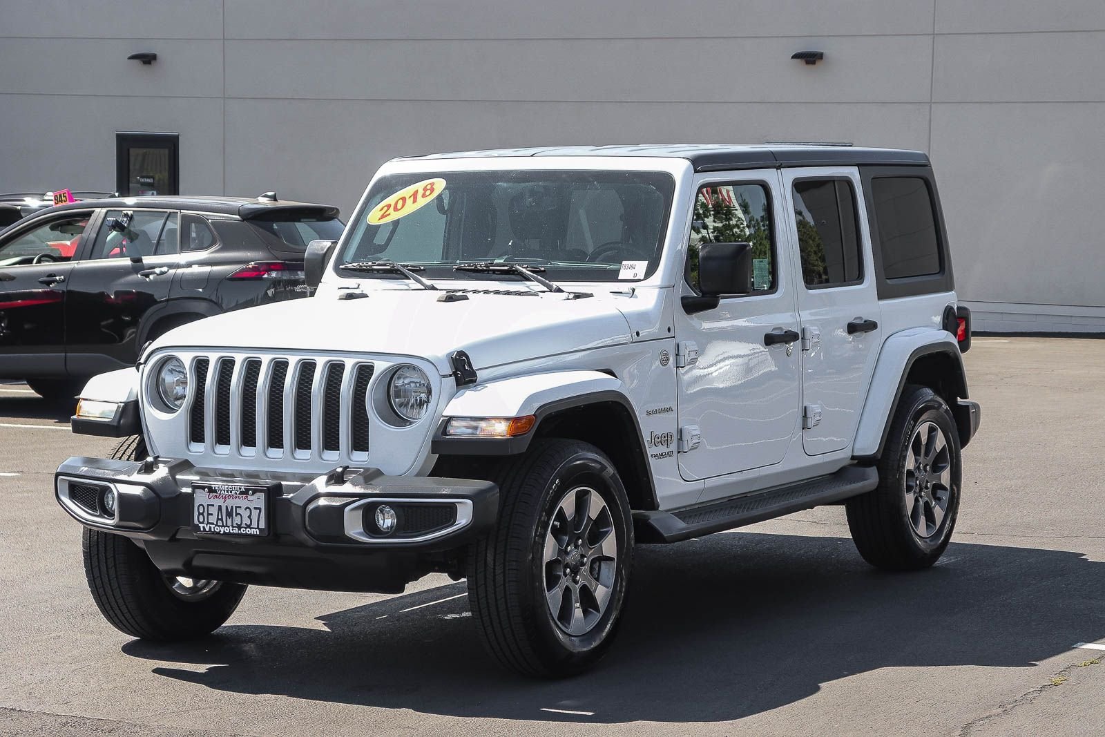 Used 2018 Bright White Clearcoat Jeep Unlimited Sahara image 3
