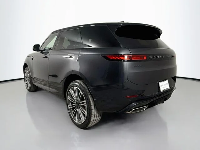 New 2026 Carpathian Gray Premium Metallic Land Rover Dynamic SE image 8