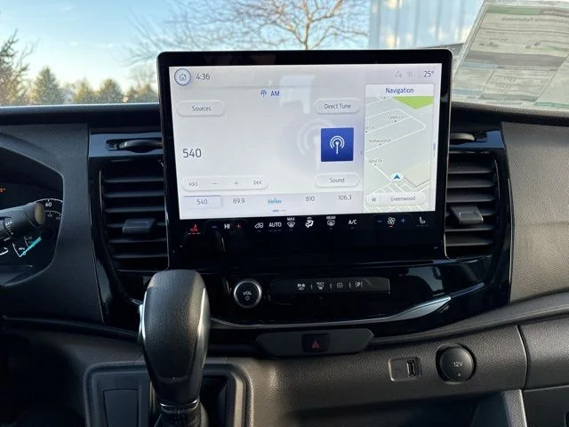 New 2024 White Ford Medium Roof Pass. XLT AWD image 24