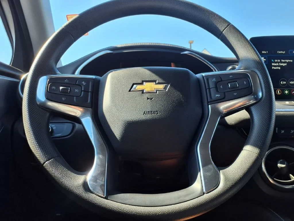 Used 2025 Gray Chevrolet LT image 11
