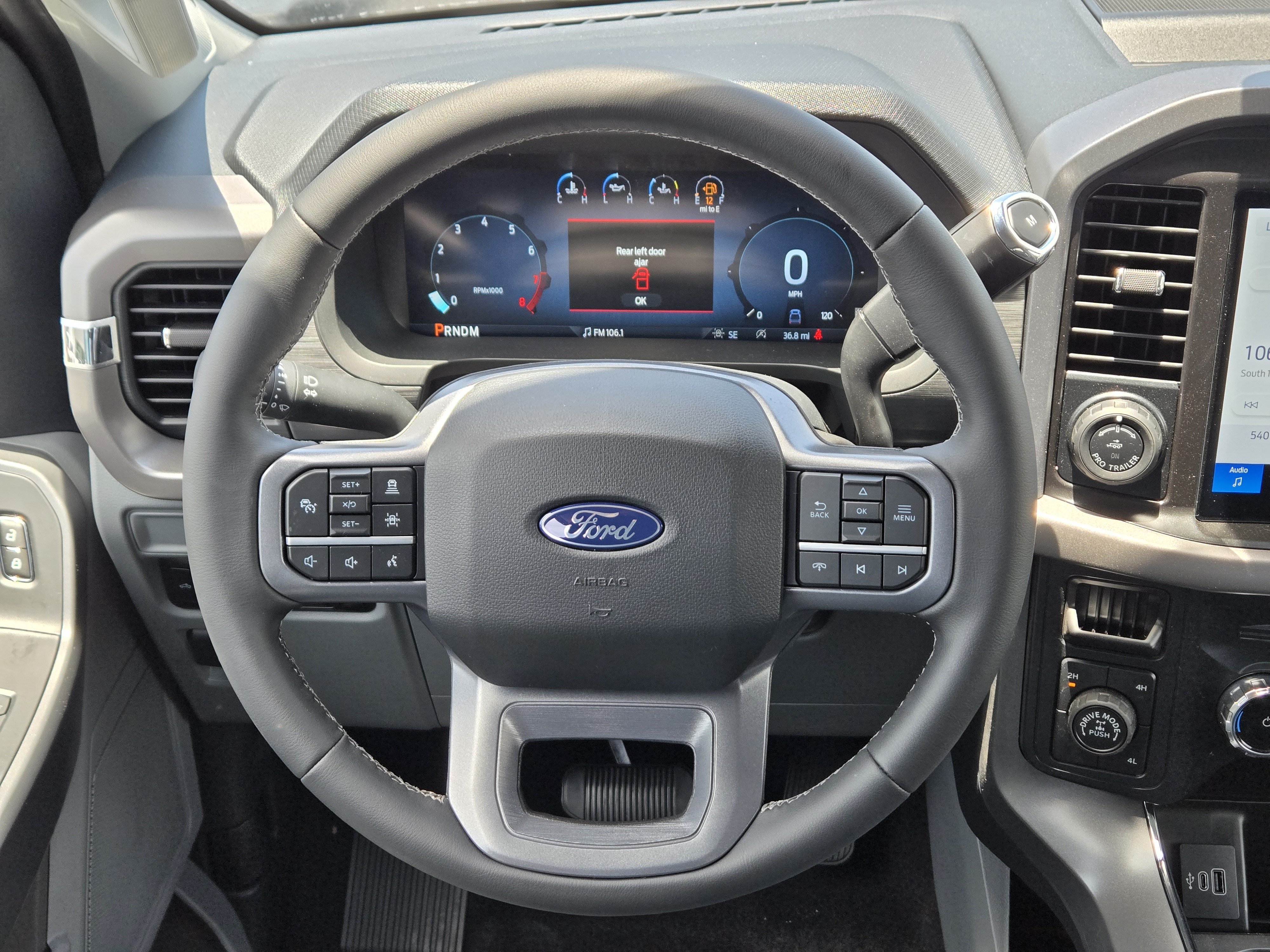 New 2026 AGATE BLACK METALLIC FORD XLT image 21
