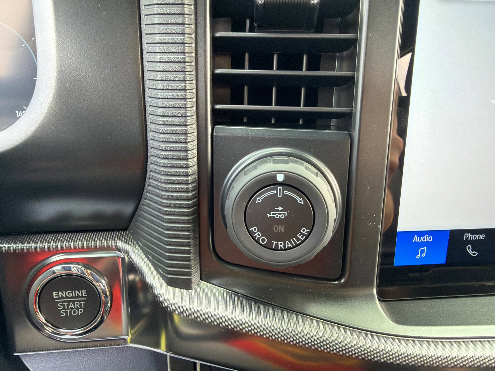 New 2026 Shelter Green Ford Raptor® image 27