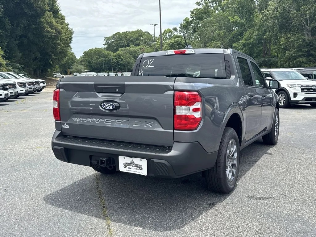 New 2026 Carbonized Gray Metallic Ford XLT image 7