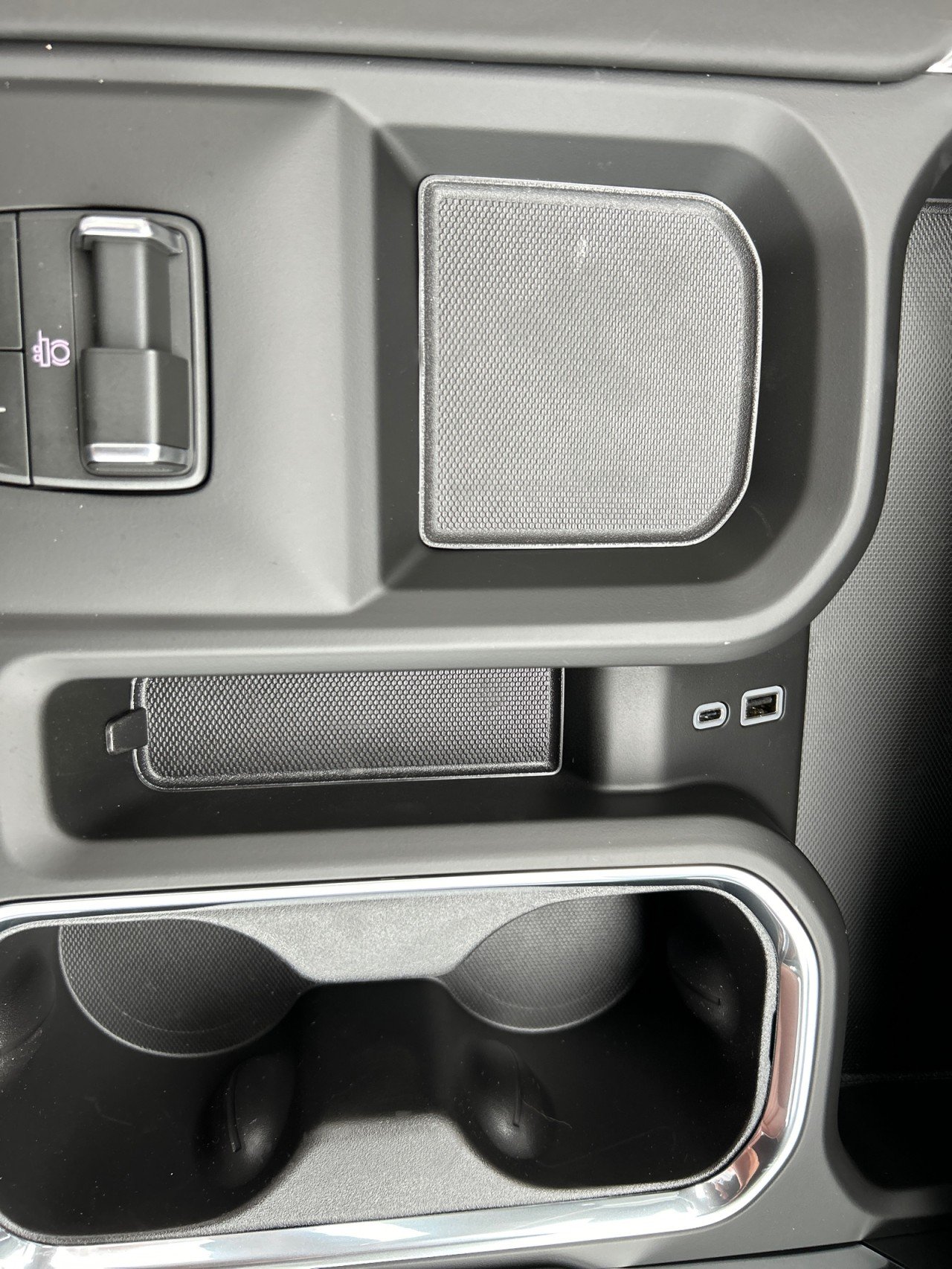 New 2026 Glacier White Tricoat GMC Denali Ultimate image 15