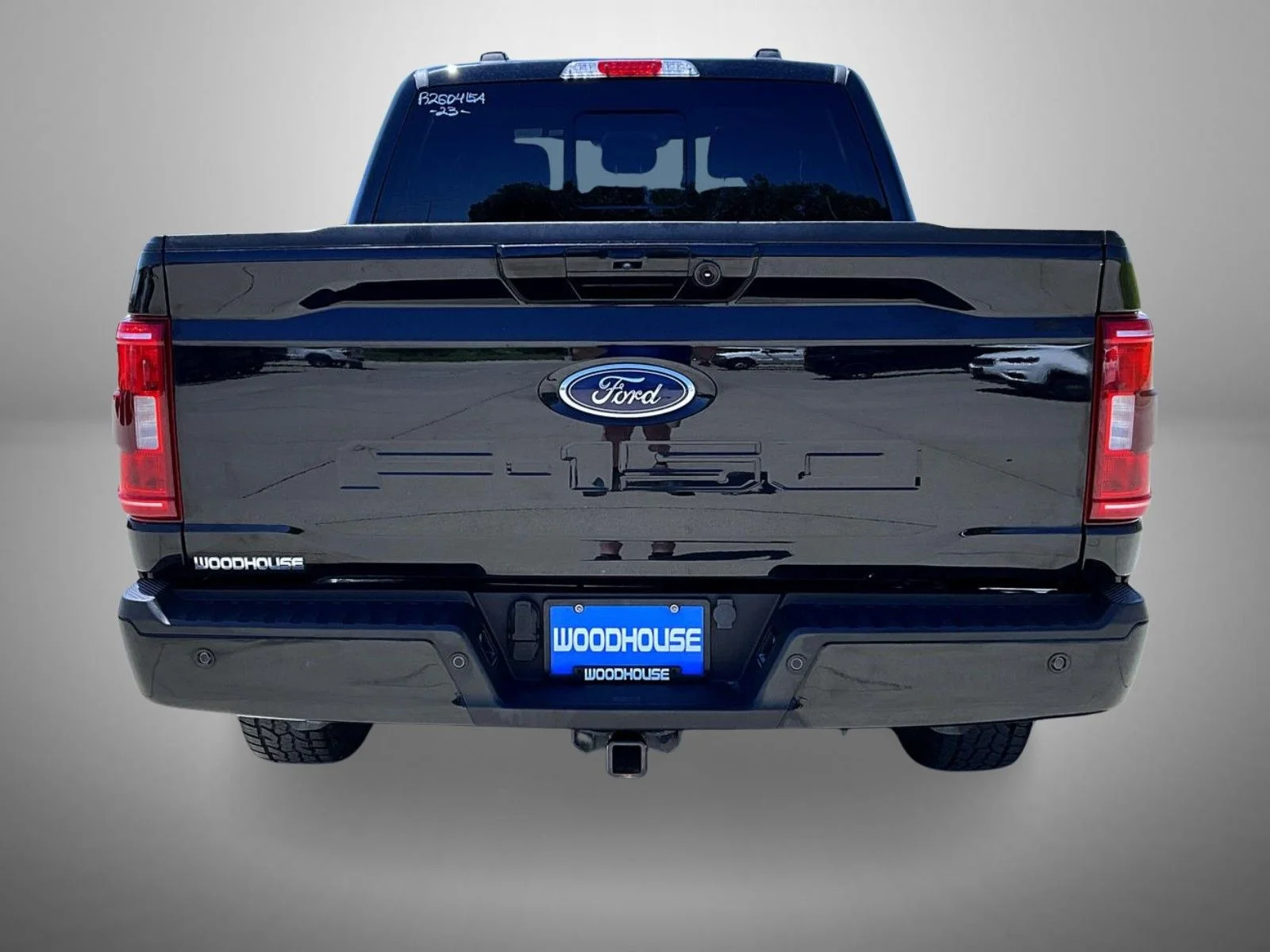 Used 2023 Black Ford XLT image 6