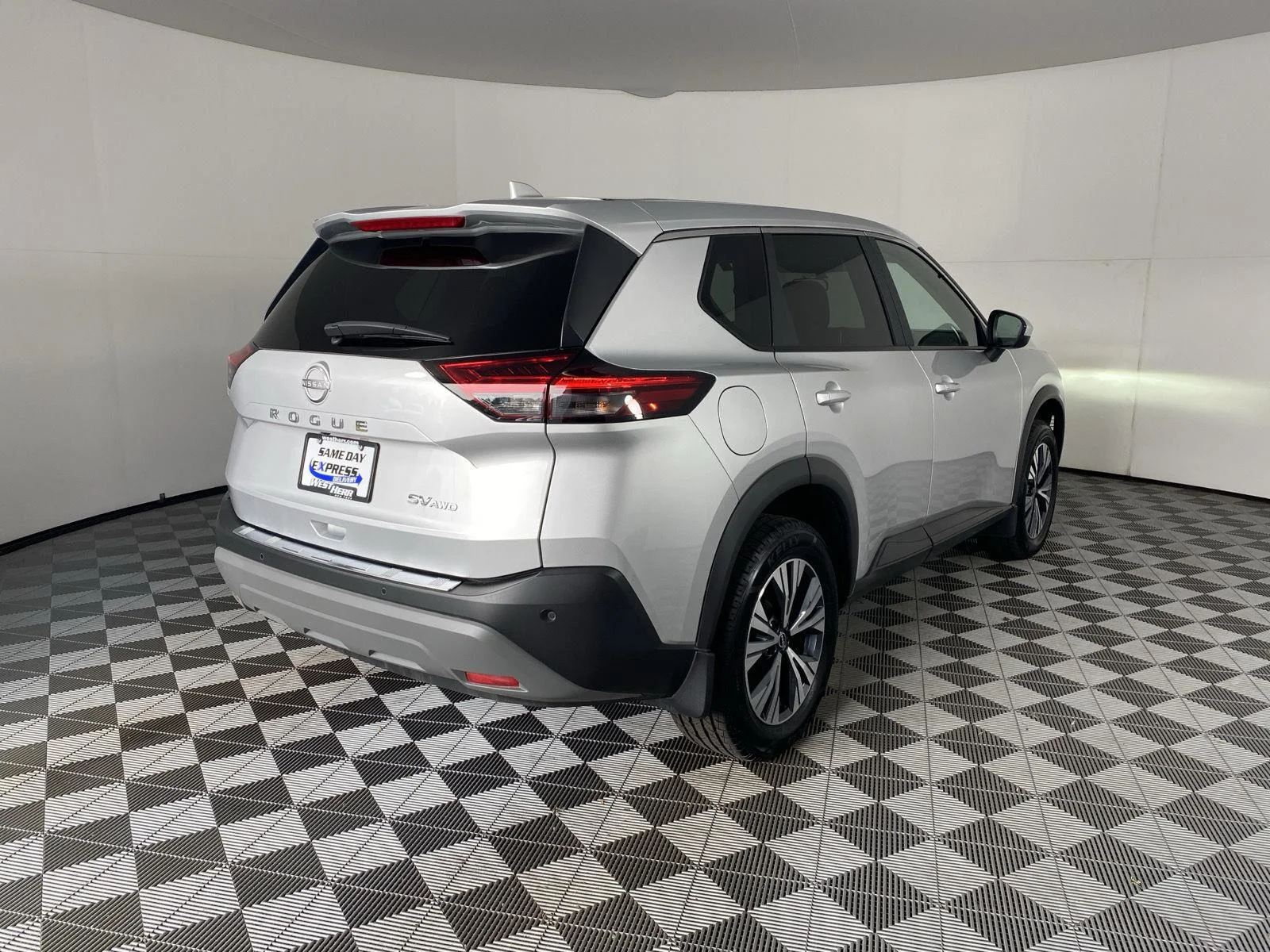 Used 2023 Brilliant Silver Metallic Nissan SV image 8