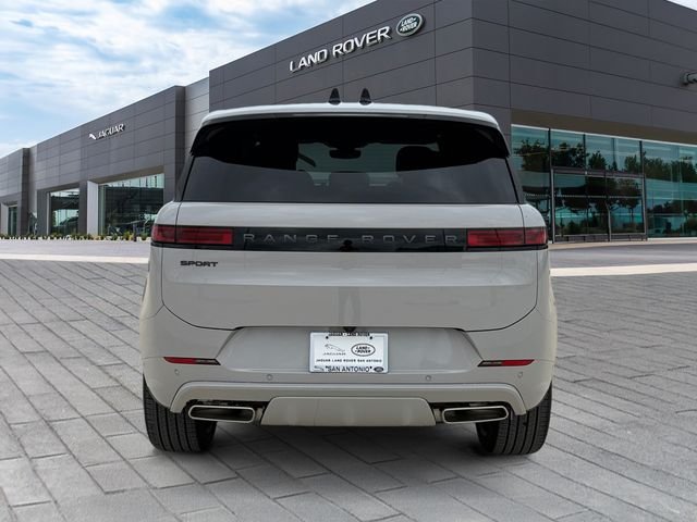 New 2026 Borasco Grey Land Rover Dynamic SE image 4