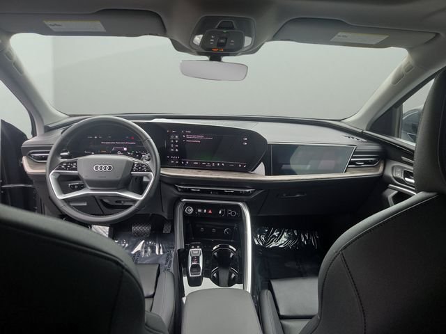 Used 2025  Audi 2.0T Prestige image 2