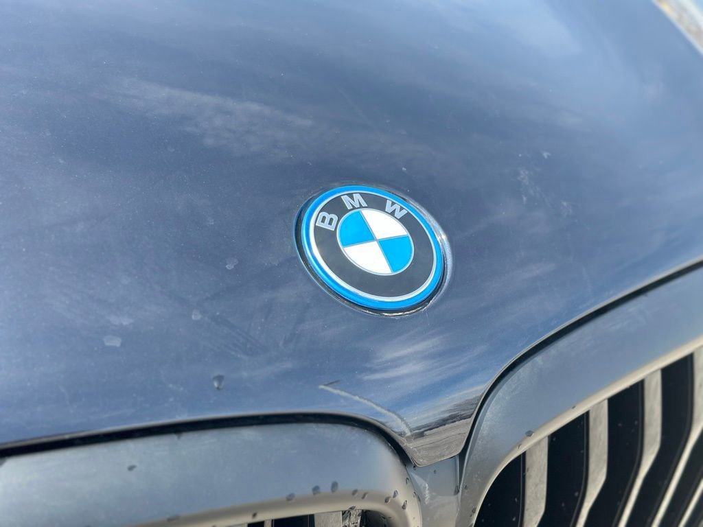 New 2026 Carbon Black Metallic BMW xDrive50e image 11