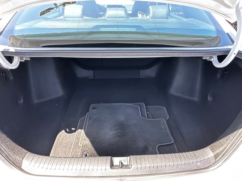 Used 2024  Honda LX image 12