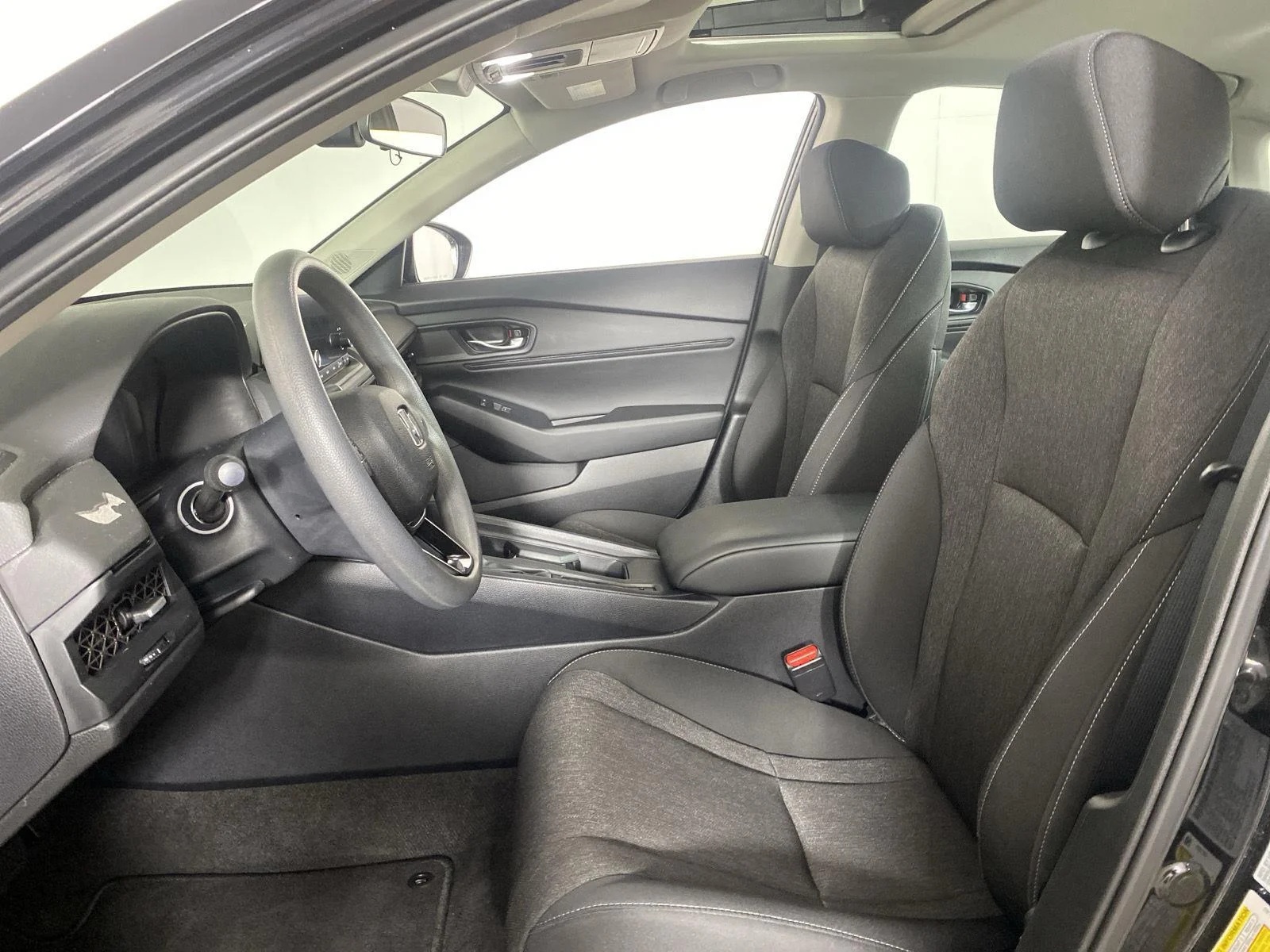 Used 2023 Crystal Black Pearl Honda EX image 10