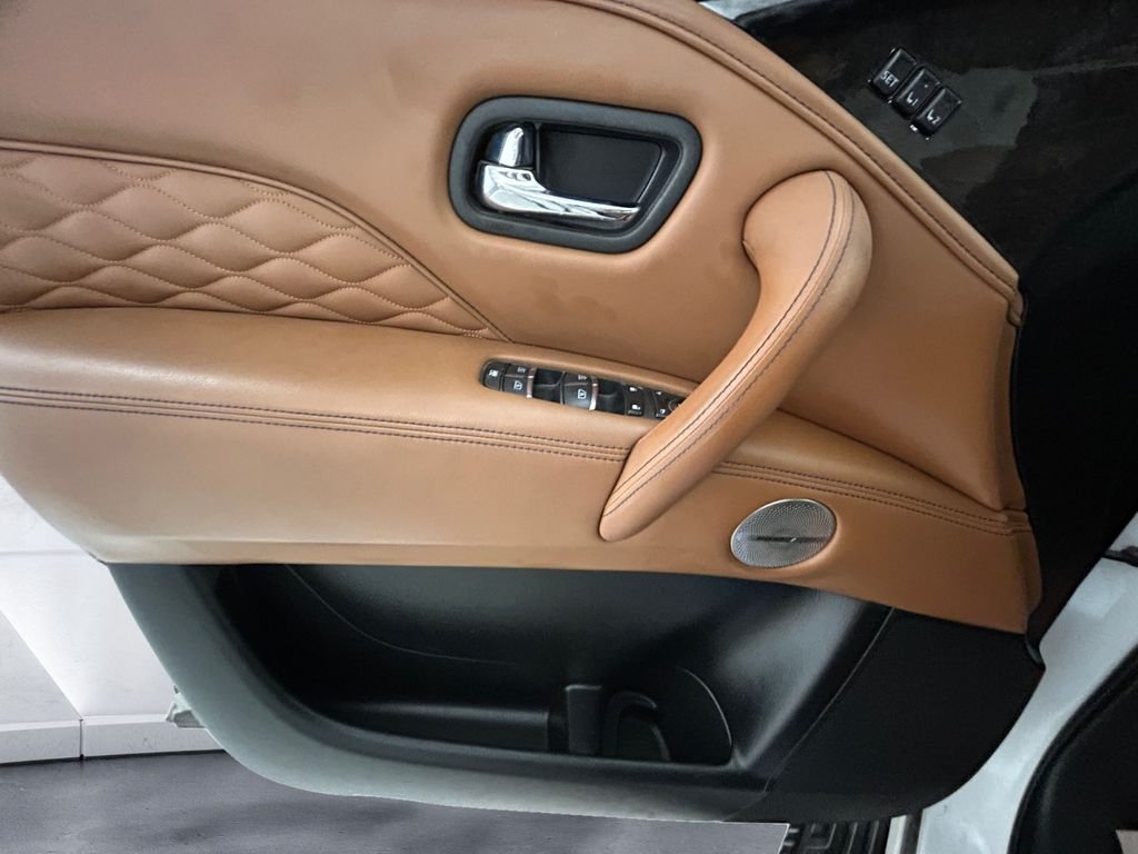 2023 INFINITI QX80 Sensory 4WD - Photo 12