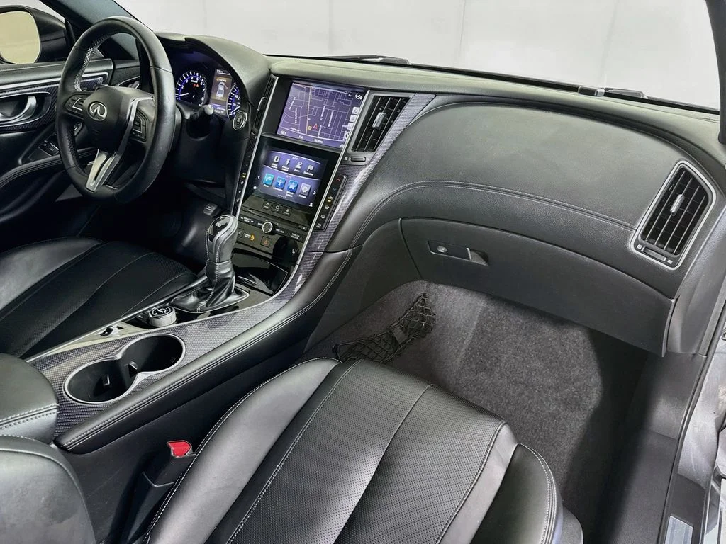 Used 2017 Gray INFINITI Red Sport 400 image 33