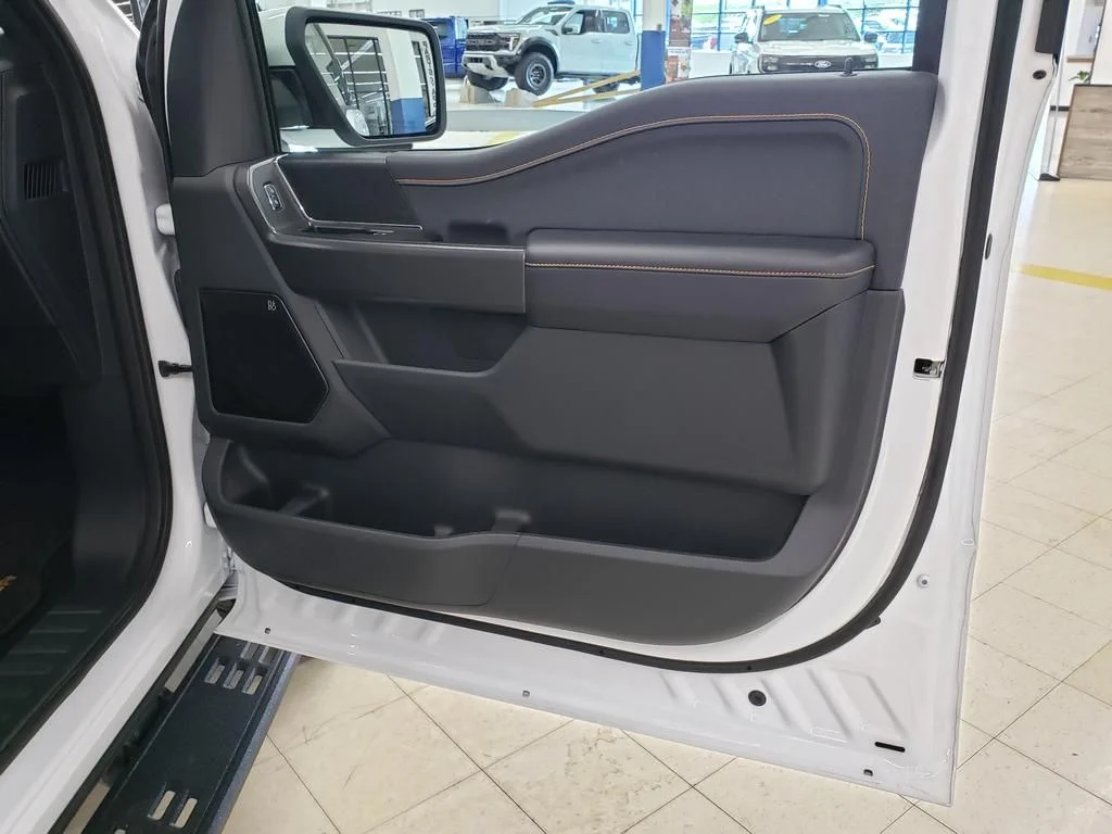 Used 2025 White Ford Tremor image 19