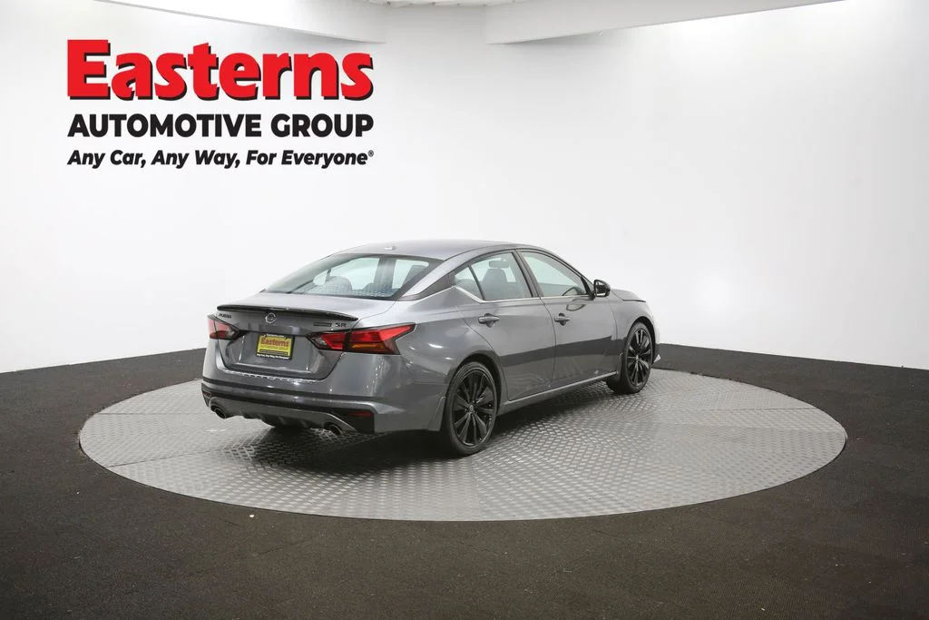 Used 2022 Gray Nissan 2.5 SR image 38