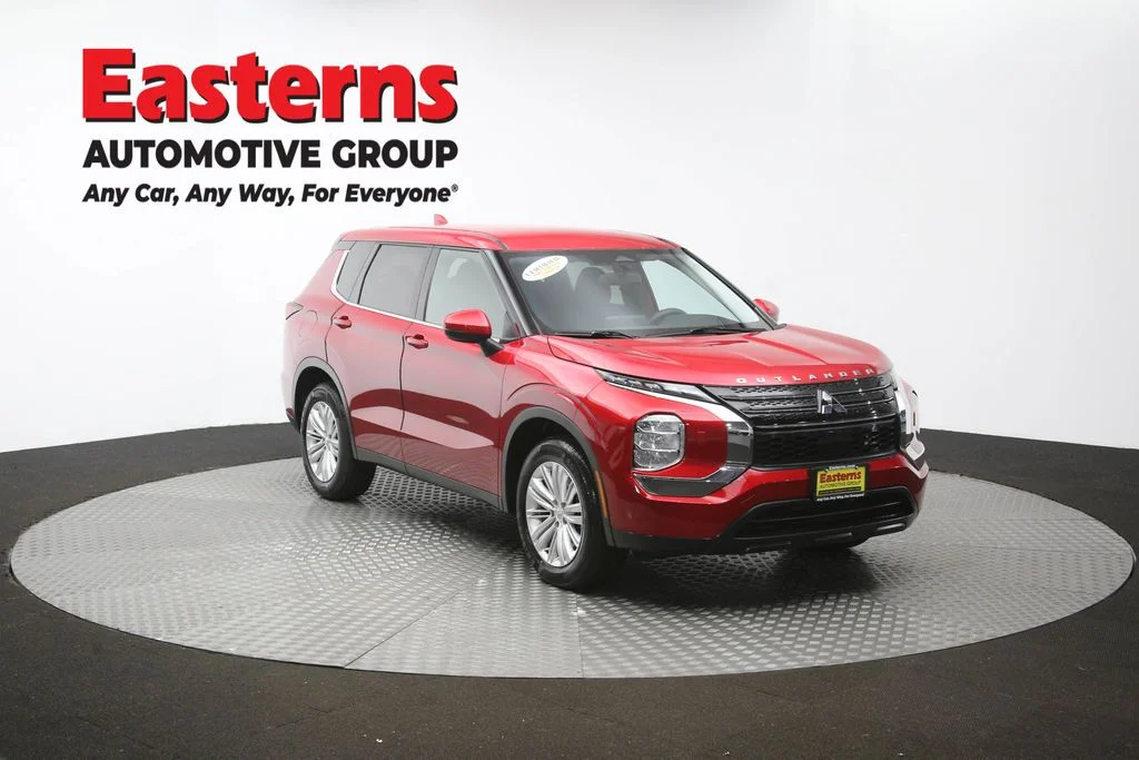 Used 2024 Red Mitsubishi ES image 49