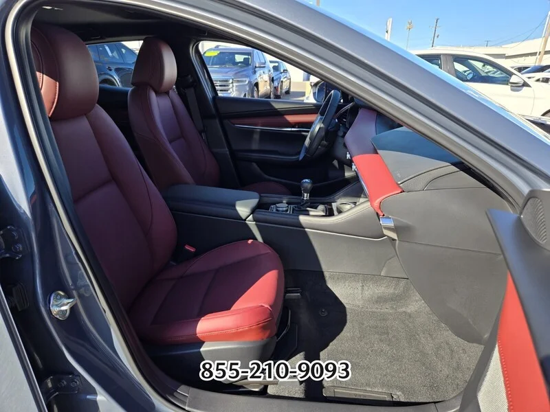 2026 Mazda Mazda3 Premium - Photo 13
