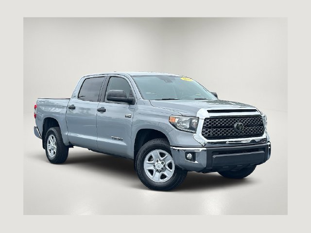 Used 2020  Toyota SR5 image 1