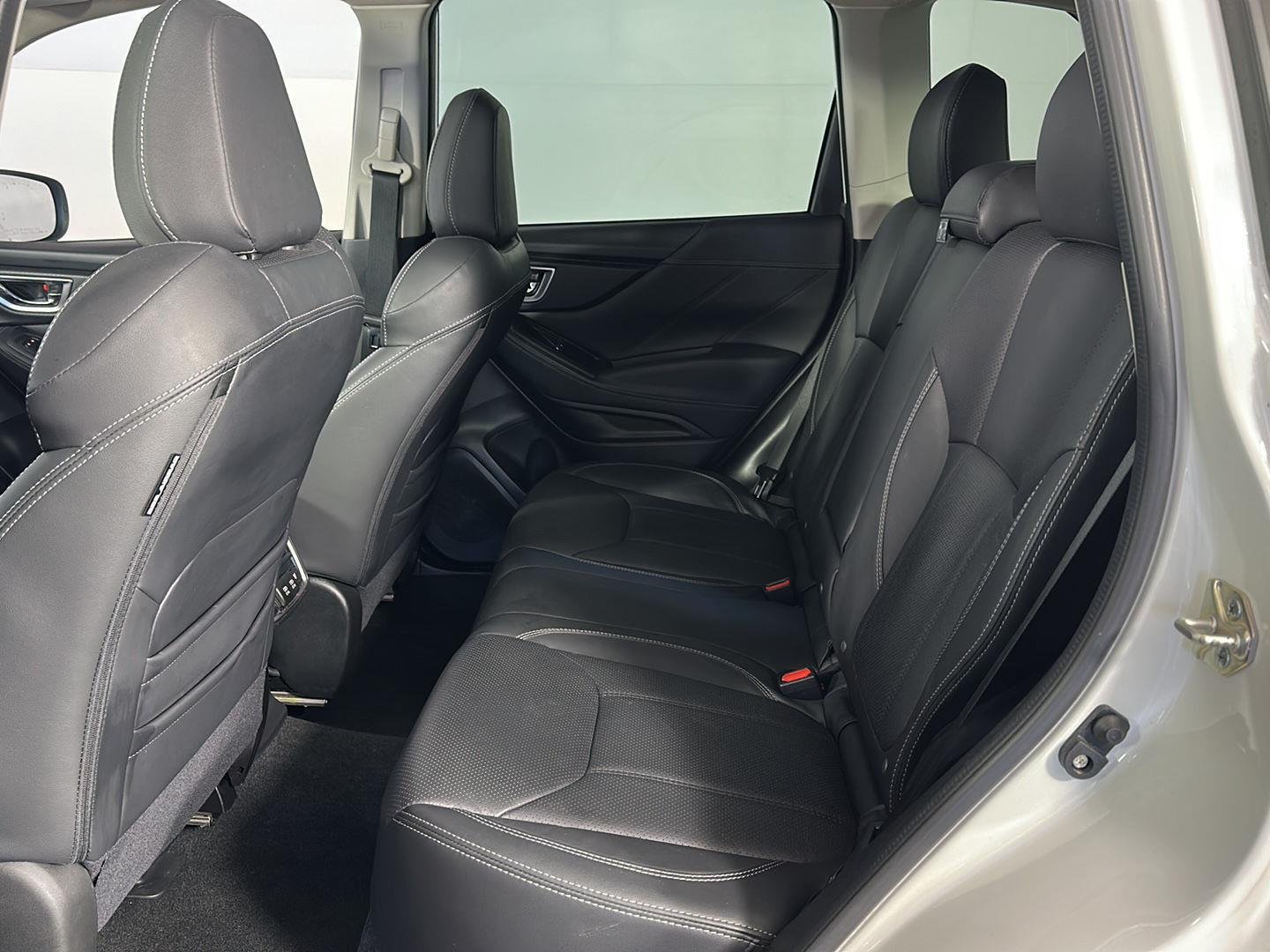 Used 2020 Crystal White Pearl Subaru Touring image 28