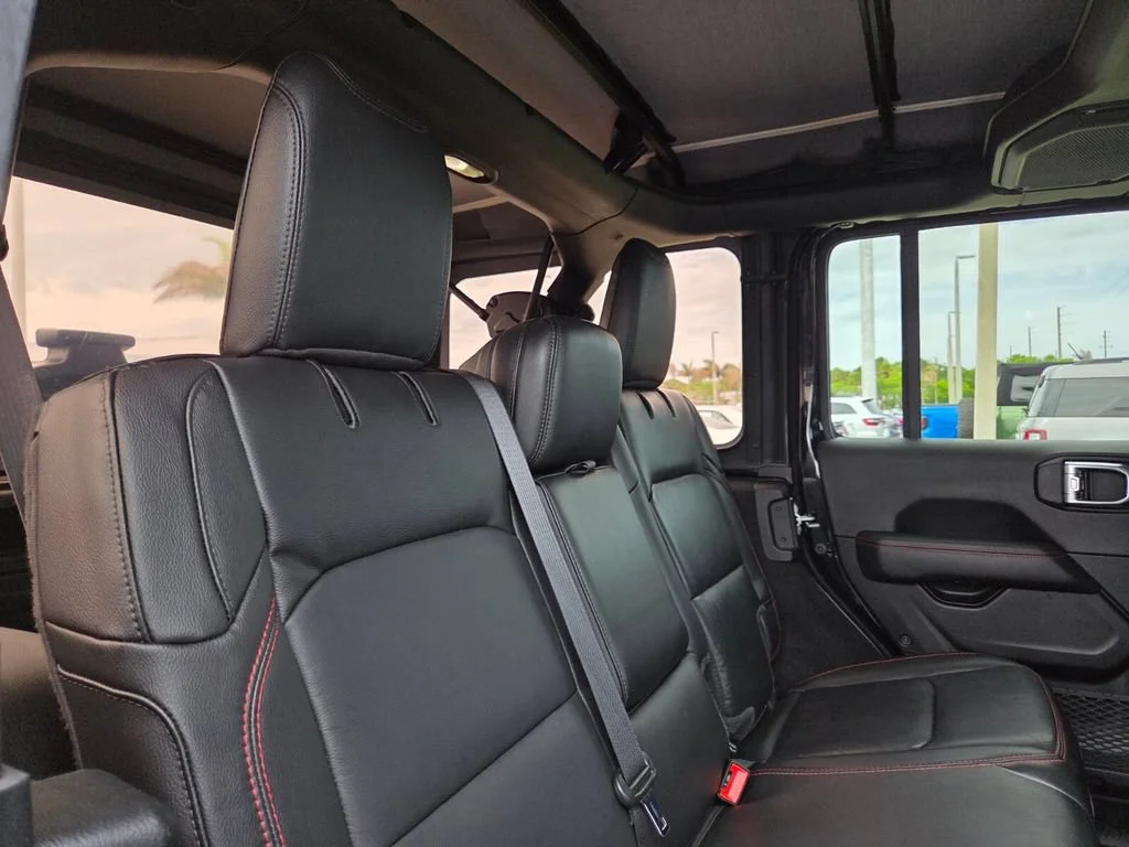 Used 2021 Black Clearcoat Jeep Unlimited Rubicon image 19