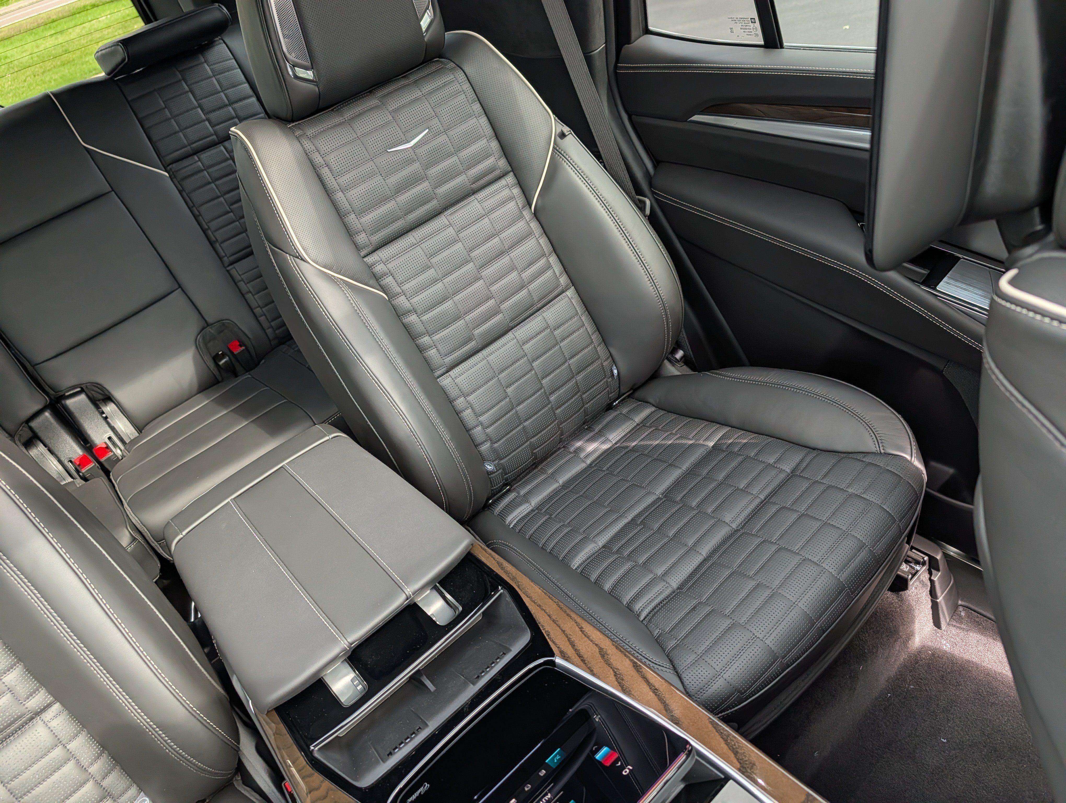 2026 Cadillac Escalade Platinum Sport - Photo 16