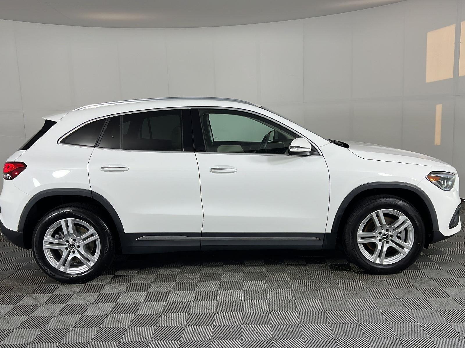 Used 2023 Polar White Mercedes-Benz GLA 250 image 20