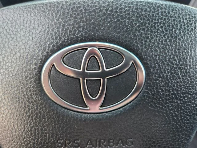 Used 2024 White Toyota XLE image 33