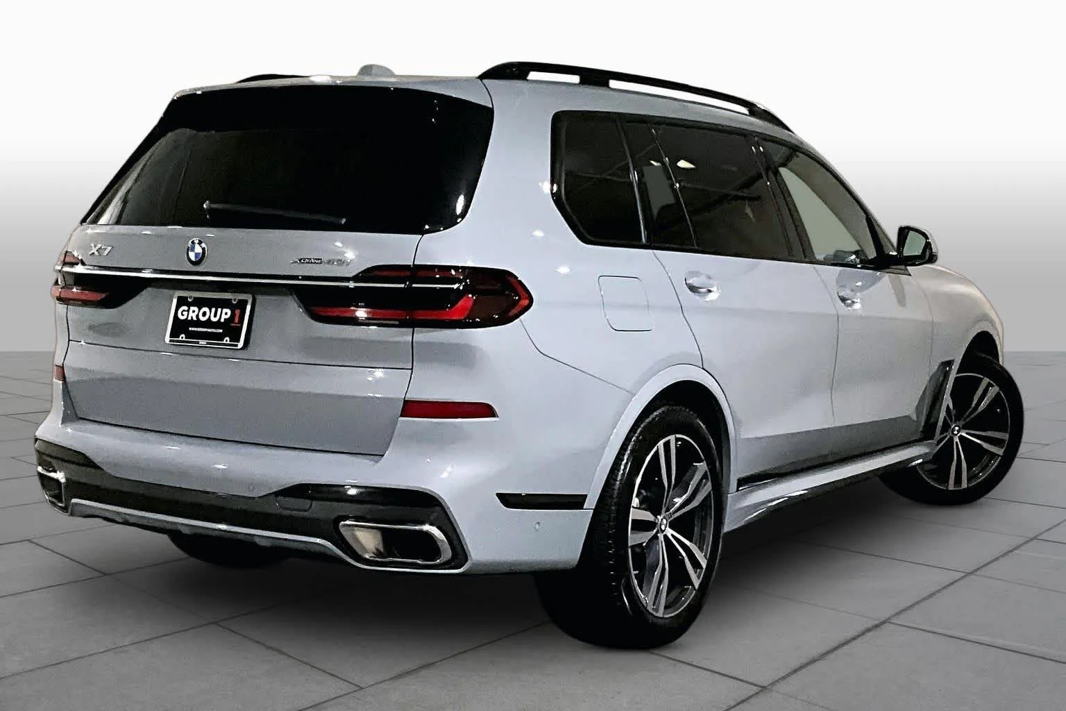Certified Used 2025 Brooklyn Grey Metallic BMW xDrive40i image 12