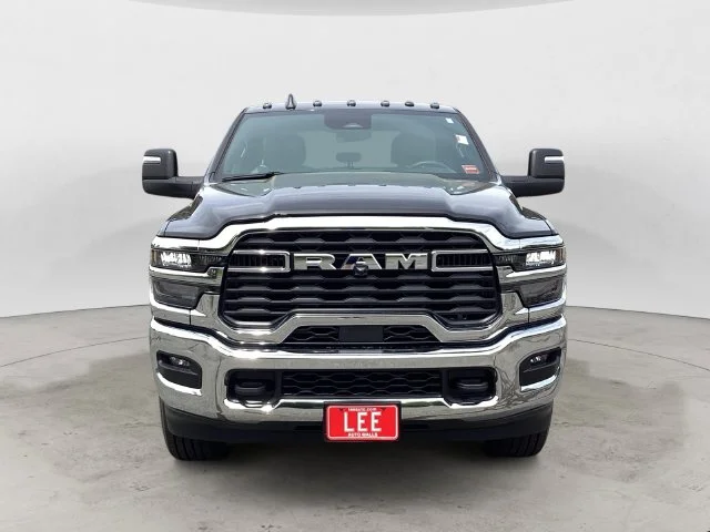 New 2026 Diamond Black Ram TRADESMAN CREW CAB 4X4 6