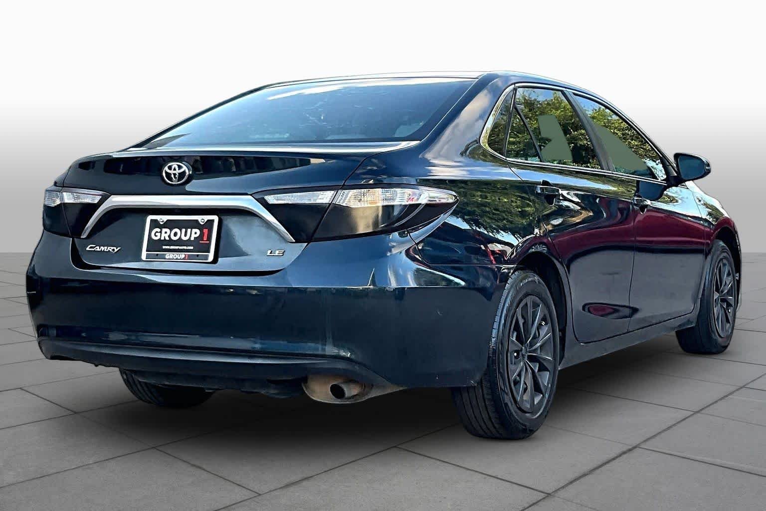 Used 2016 Cosmic Gray Mica Toyota LE image 13