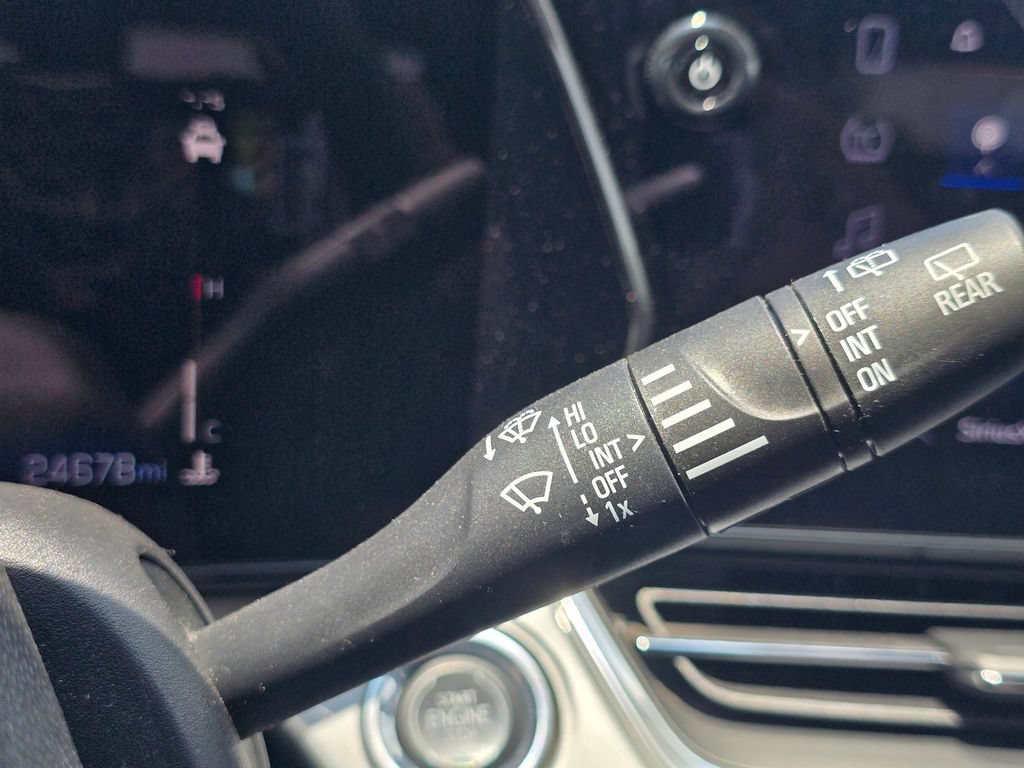 Used 2024 Summit White Chevrolet LT image 28