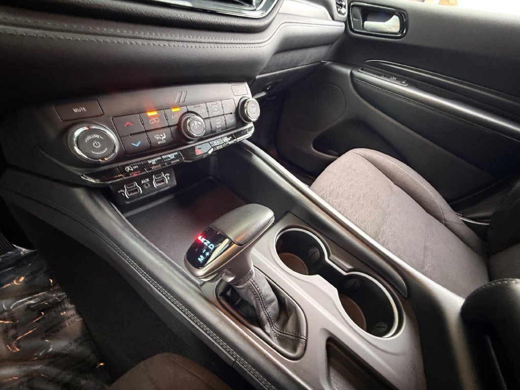 Used 2023 Black Dodge SXT image 22