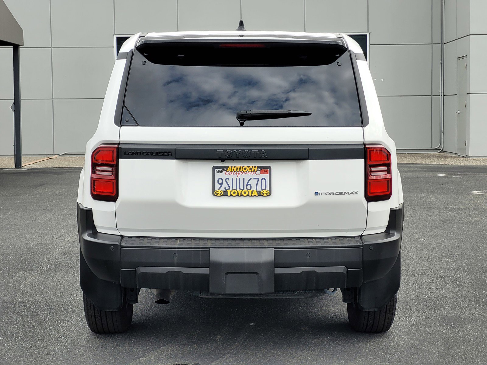 Certified Used 2025 White Toyota  image 5