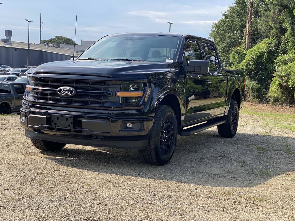 New 2026 Agate Black Metallic Ford XLT image 6