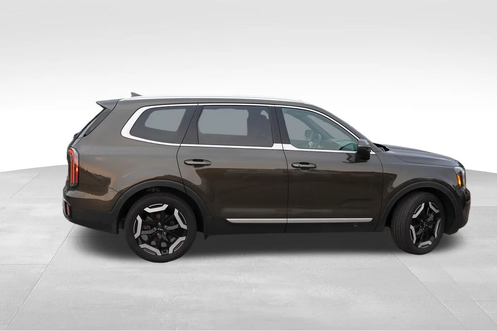 Certified Pre-Owned 2024 Kia Telluride EX 4D Sport Utility in