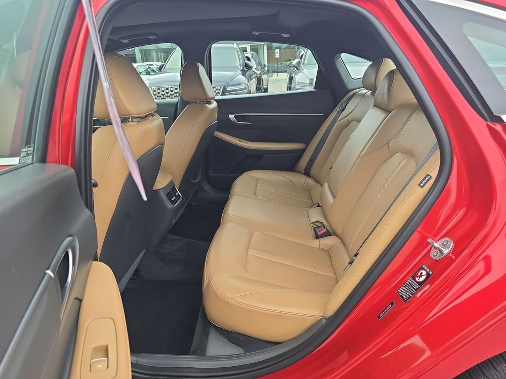 Used 2020 Red Hyundai Limited image 23