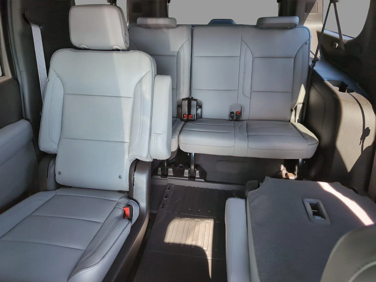 New 2026 Summit White GMC Elevation image 33