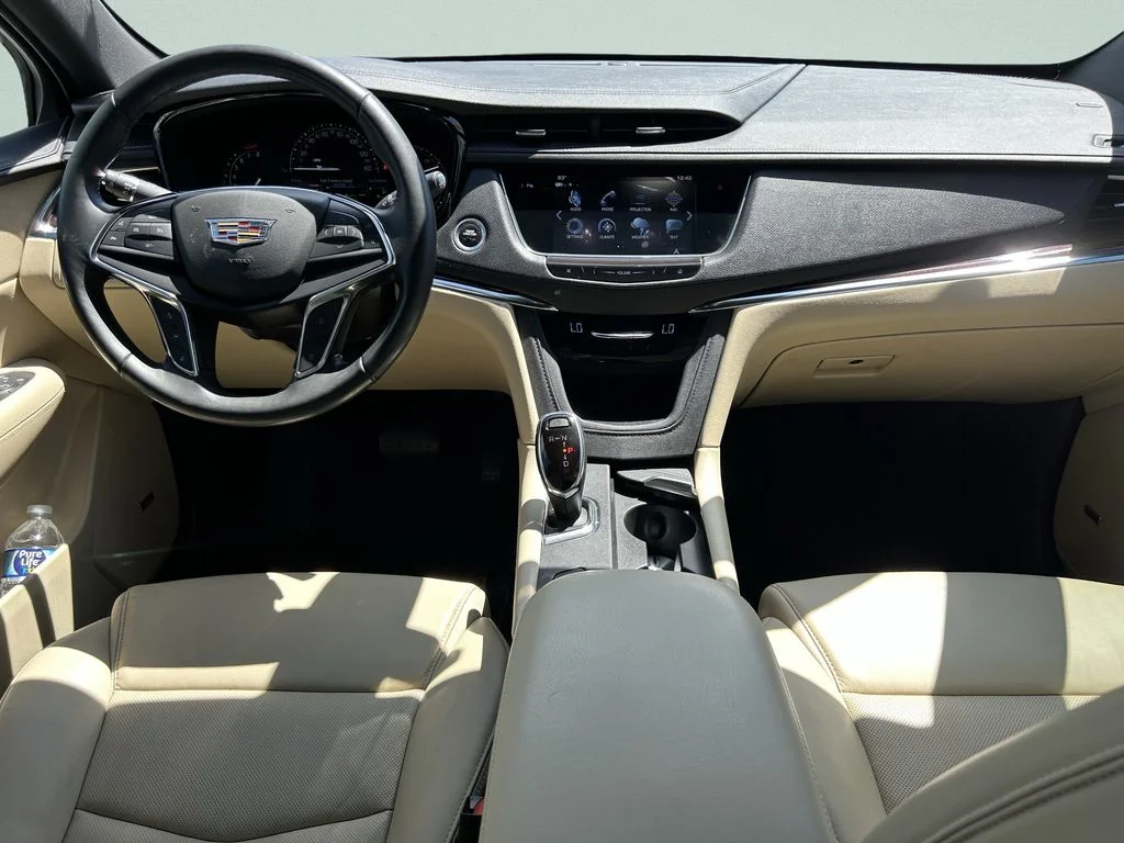 Used 2019 White Cadillac Luxury image 18