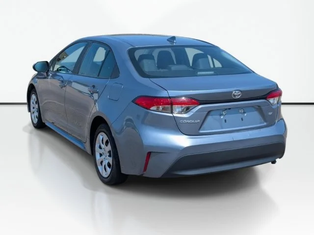 Used 2024  Toyota LE image 9