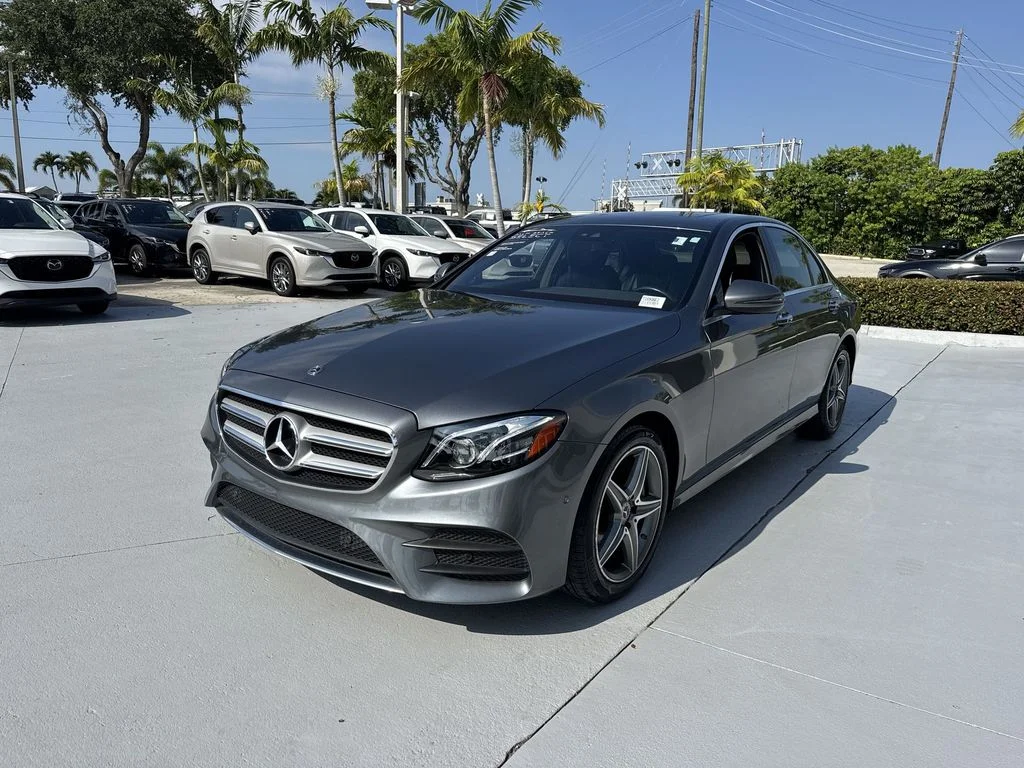 Used 2018 Selenite Gray Metallic Mercedes-Benz E 300 4MATIC® image 9