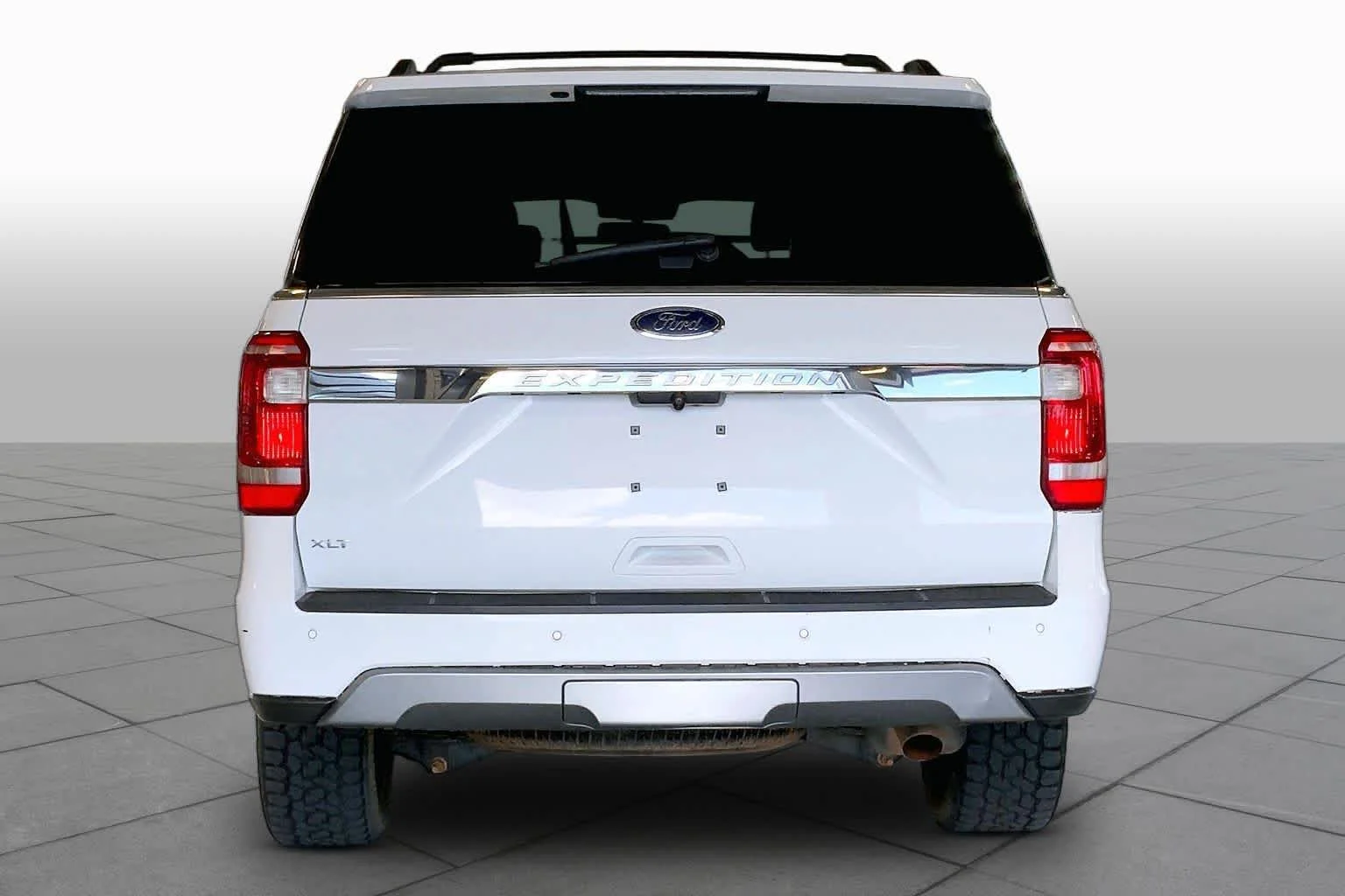 Used 2020 Oxford White Ford XLT image 5