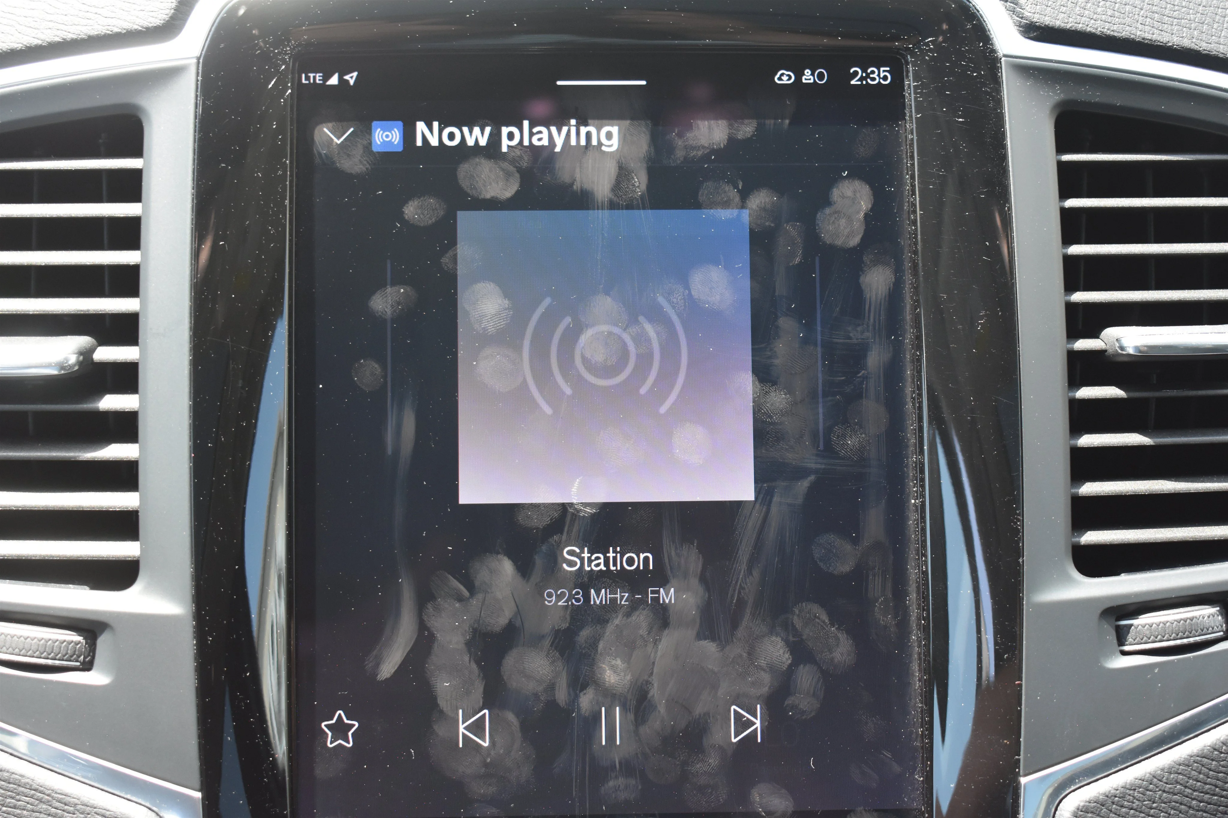 Used 2023 White Volvo Core image 27