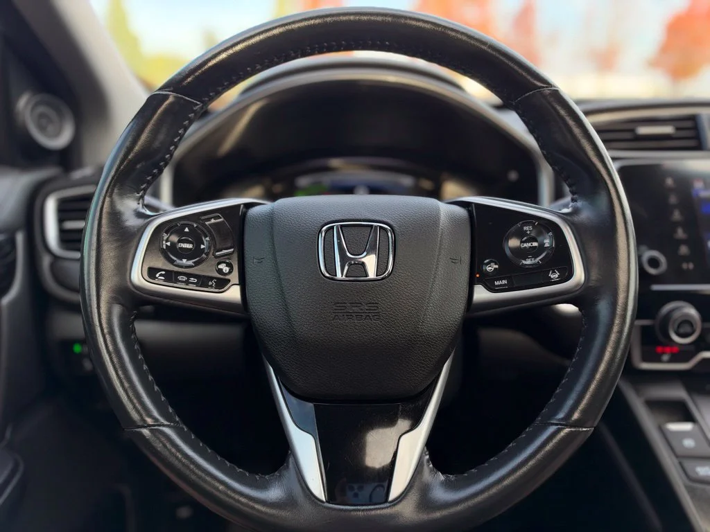 Used 2022 Sonic Gray Pearl Honda Touring image 17