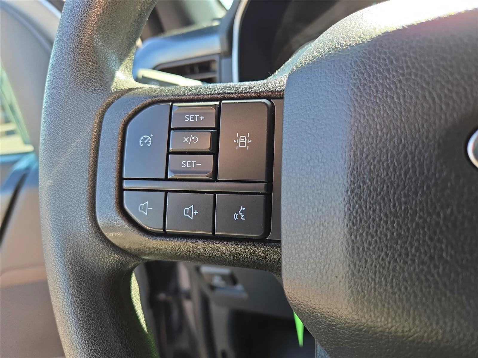 Used 2023 Iconic Silver Ford XL image 15