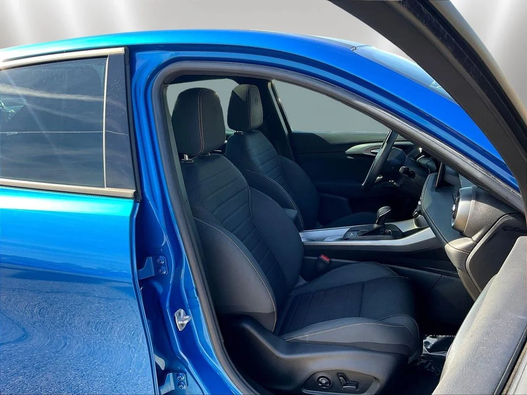 Used 2024 Blue Metallic Alfa Romeo Ti image 29