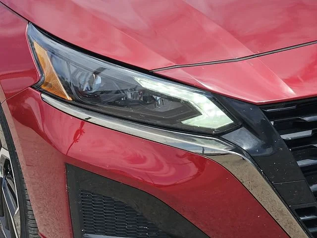 2025 Nissan Altima SR - Photo 8