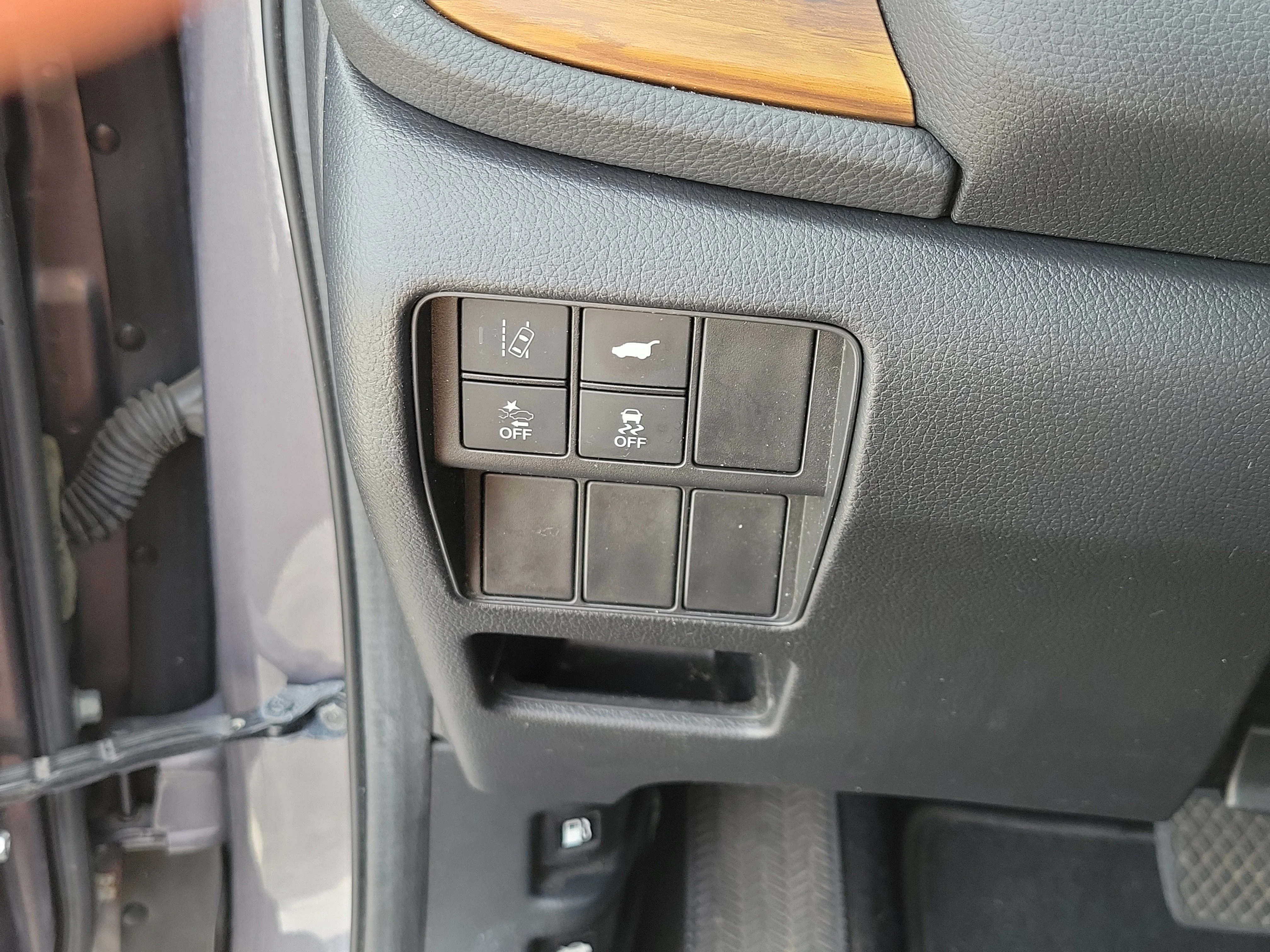 Used 2018 Gunmetal Metallic Honda EX-L image 27